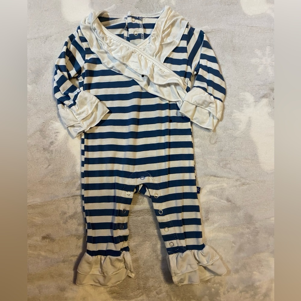 0-3 Posh Peanut Romper